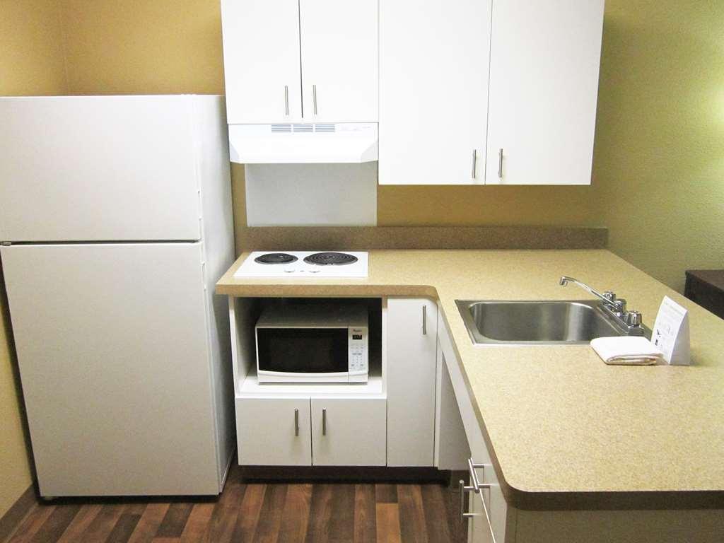 Extended Stay America Select Suites - Jacksonville - Lenoir Avenue East Szoba fotó