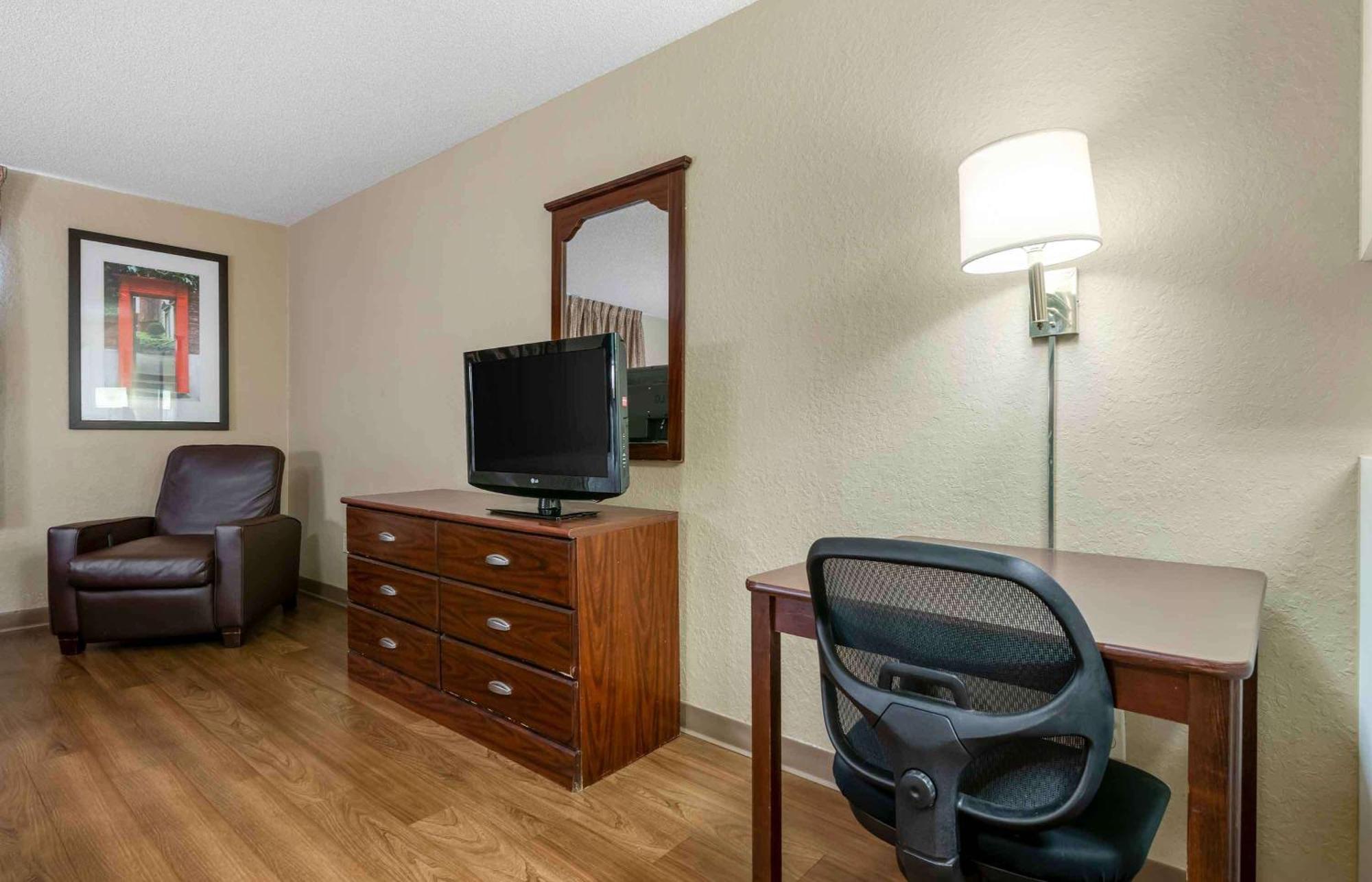 Extended Stay America Select Suites - Jacksonville - Lenoir Avenue East Kültér fotó